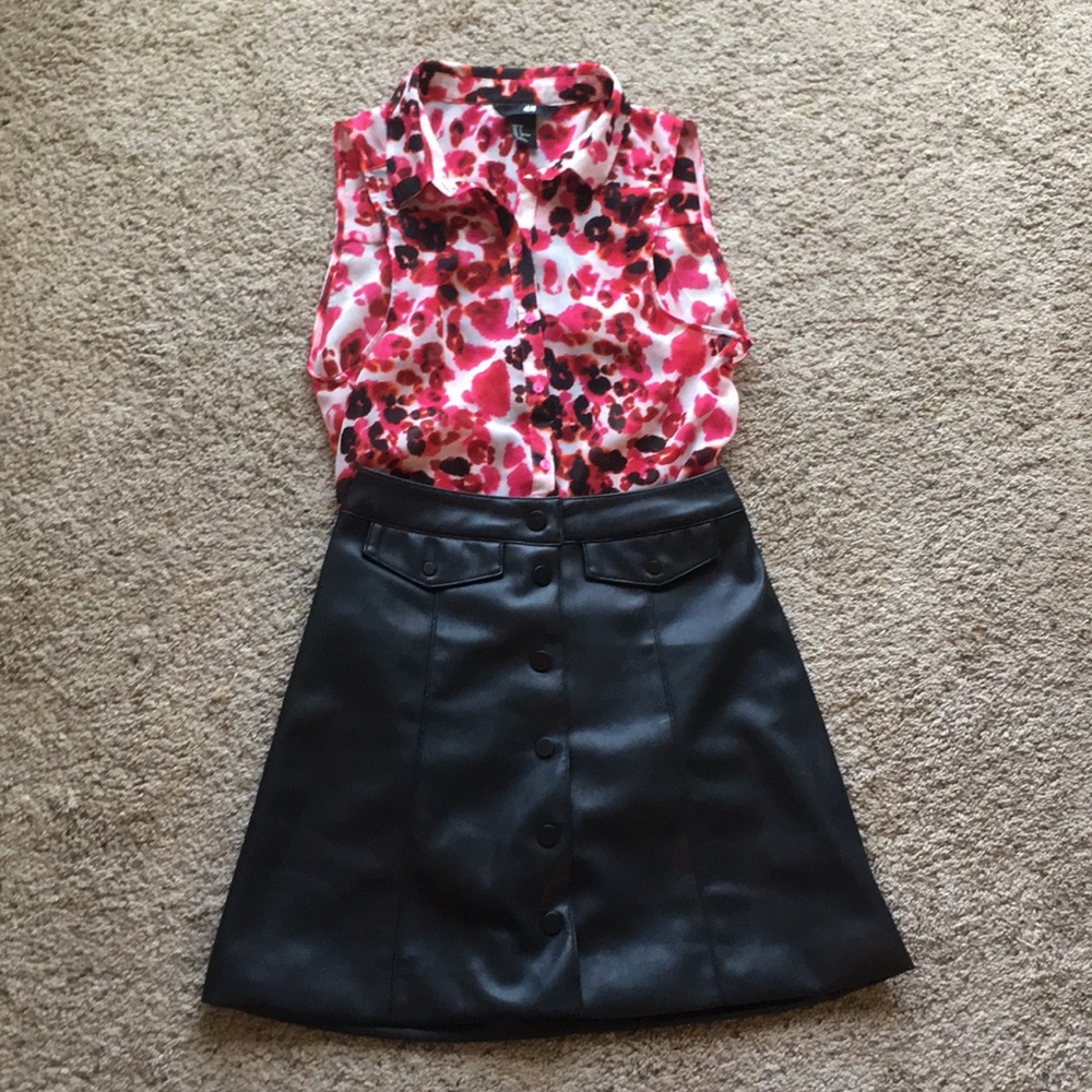 Leopard print button up sleeveless blouse